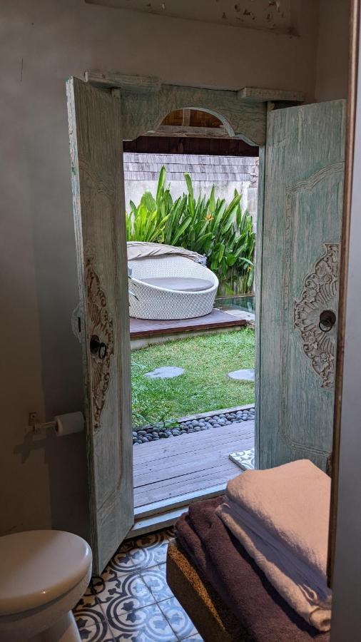 Villa Made West Seminyak Exterior foto
